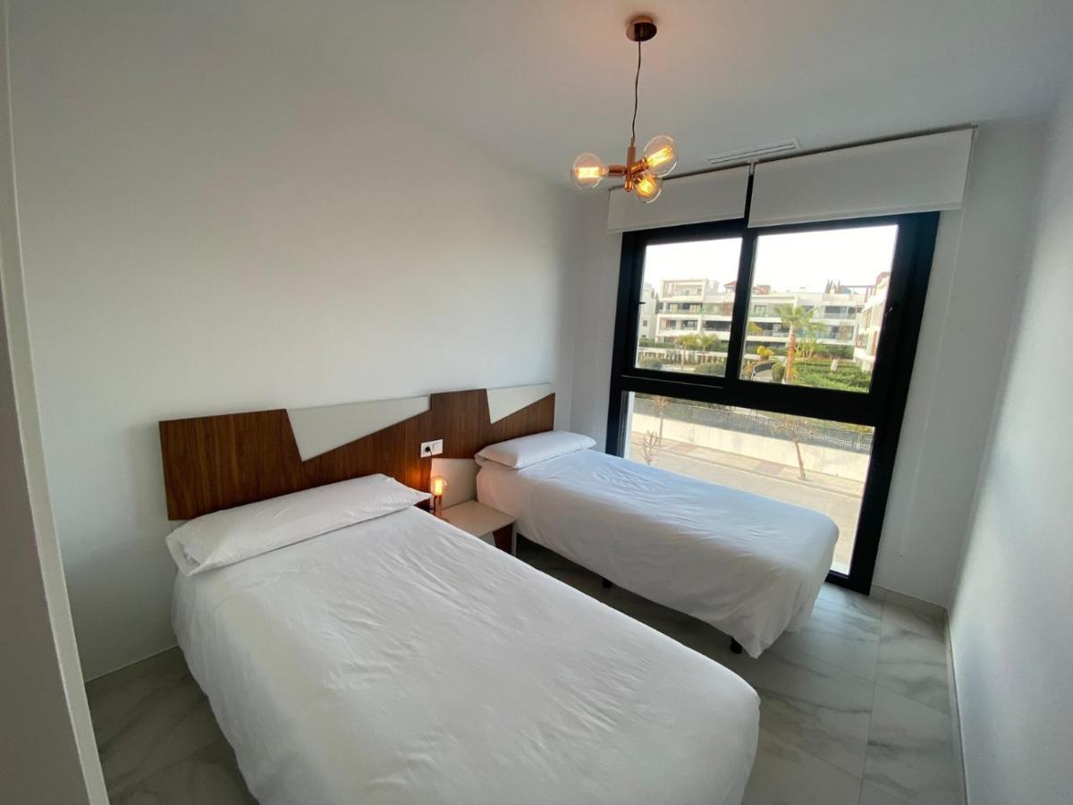 Los Miradores Del Sol By Mar Holidays Estepona Extérieur photo